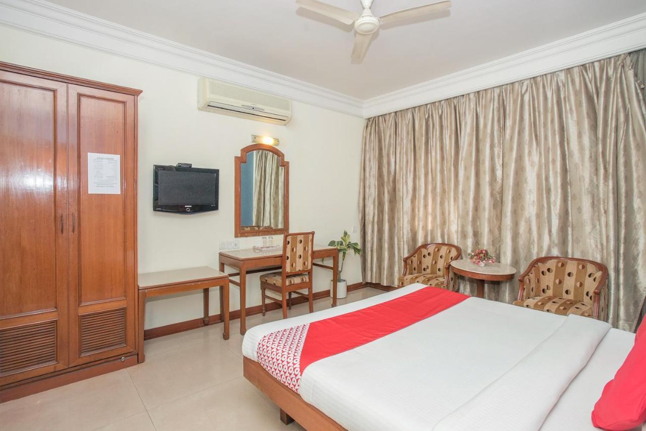 Oyo 579 Hotel Aab Bangalore Exterior foto