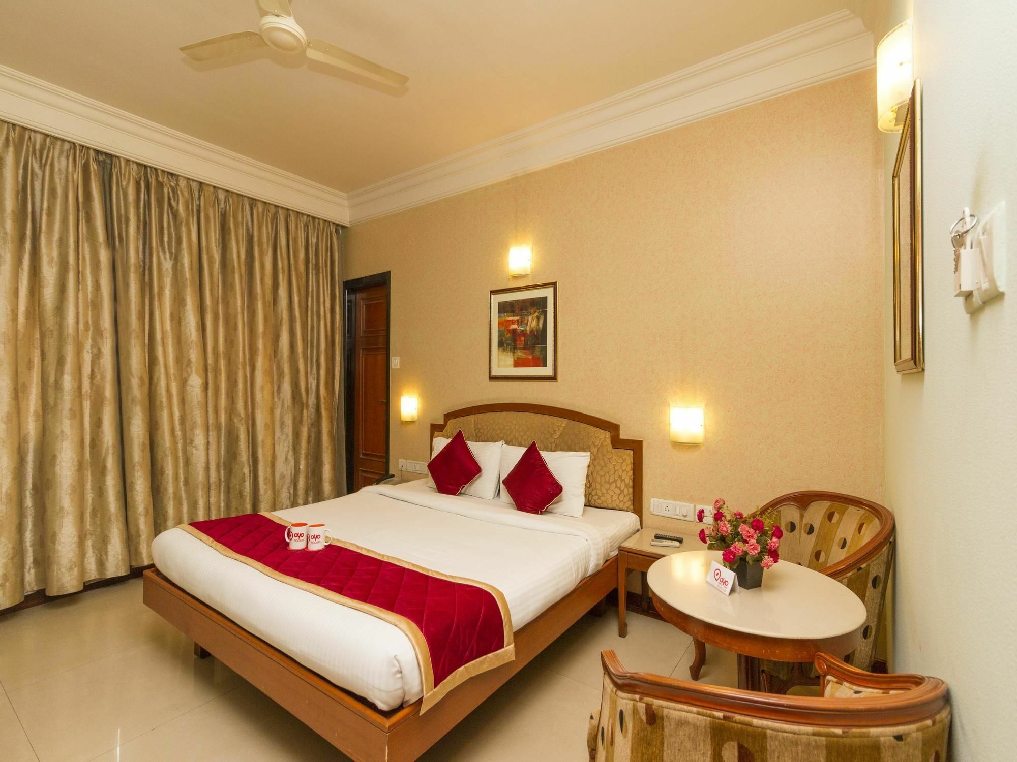 Oyo 579 Hotel Aab Bangalore Exterior foto